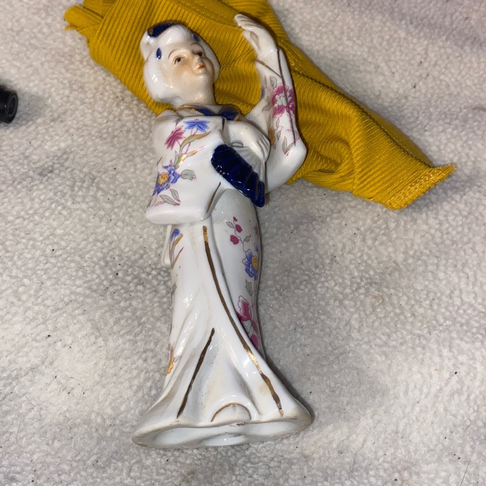Geisha figurine by Asahi